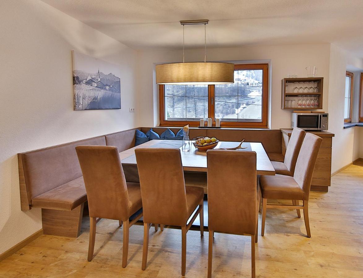Hotel Garni Fiegl Apart Sölden Pokoj fotografie